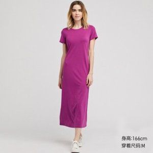 NWOT Uniqlo Short Sleeve Shift / T shirt Midi Dress with Built in Bra